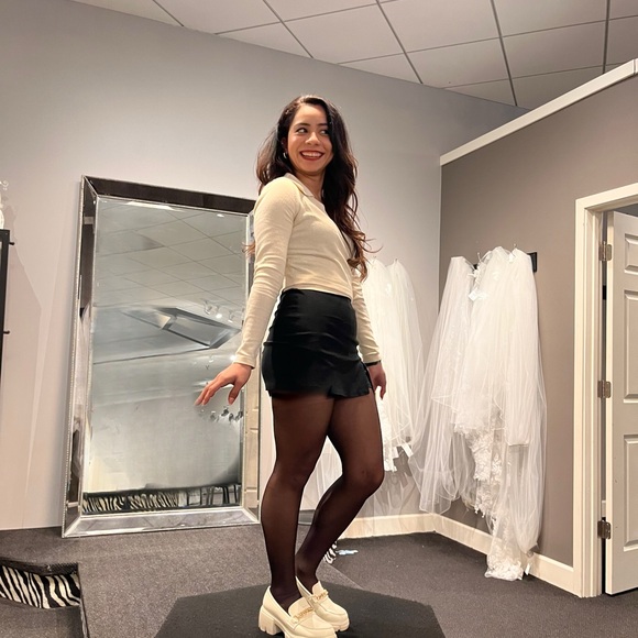 Leli Chain Detail Lug Sole Loafer - Picture 2 of 2